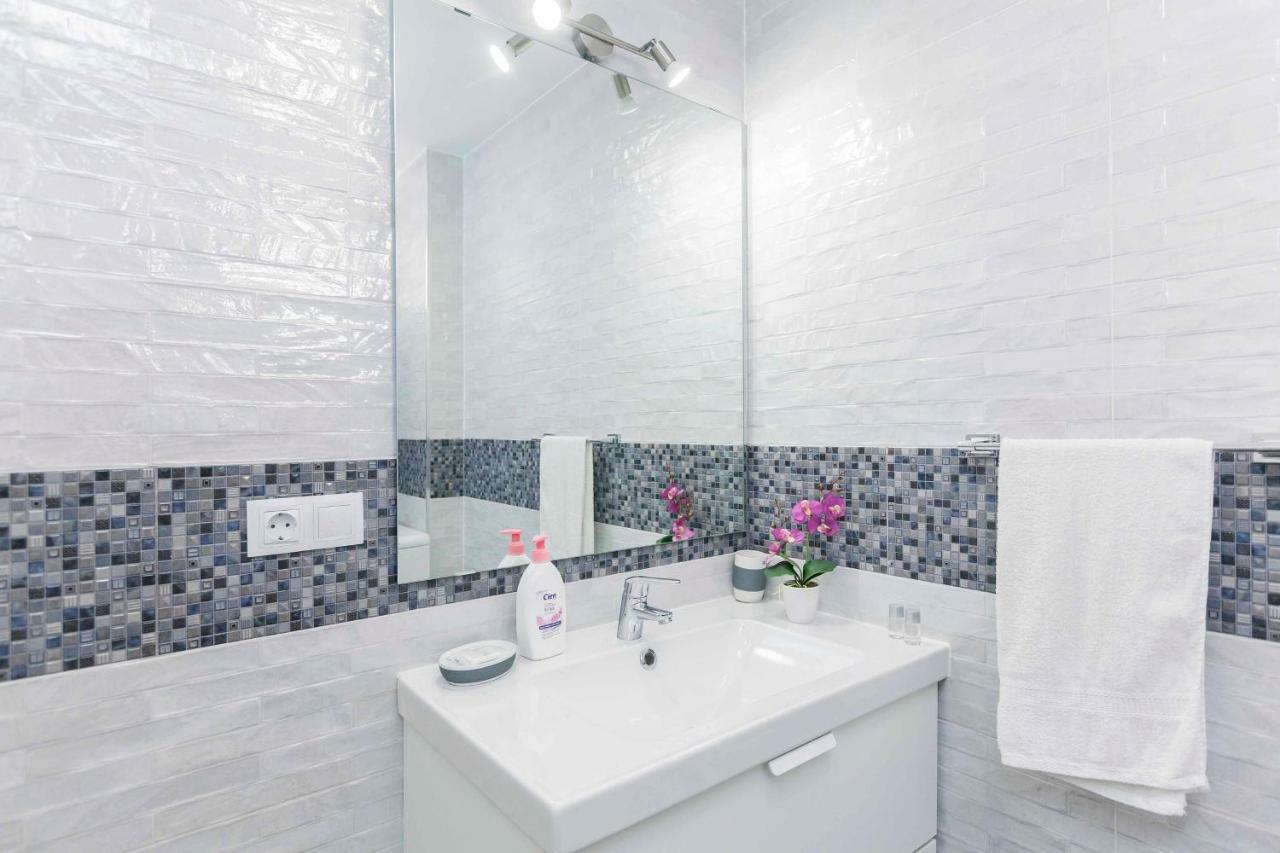 Apartamento El Dorado, Wi-Fi Y Aparcamiento Gratuito ปลายาเดลาสอเมริกาส ภายนอก รูปภาพ